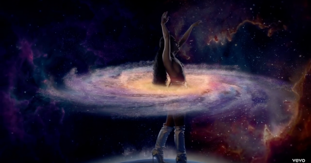 ARIANA GRANDE GOD IS A WOMAN